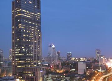 Axa stays in Warsaw Trade Tower