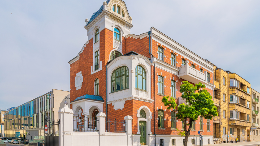 Łódź office and service complex with the historic Rappaport Villa will be commercialized by the JLL team