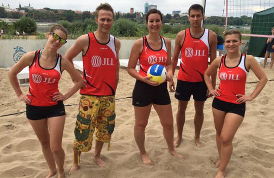 Volleyball, thanks a million! The real estate industry sets a charity record