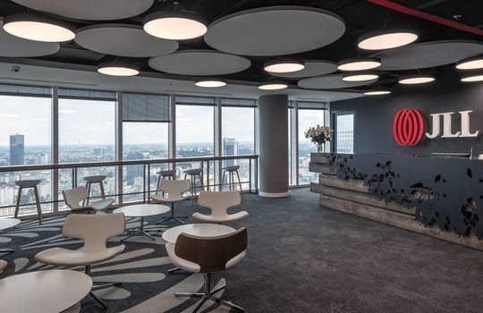 Polish touch in modern design – creation process of JLL office in Warsaw Spire